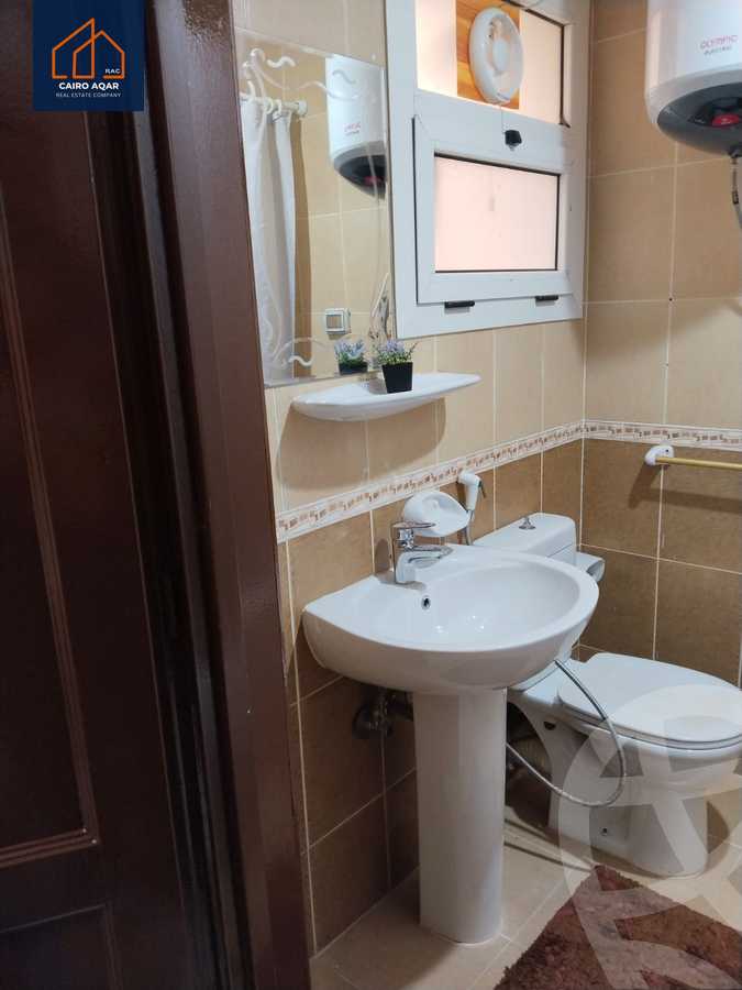 https://aqarmap.com.eg/ar/listing/6219461-for-rent-cairo-new-cairo-lrhb-city-phase-8