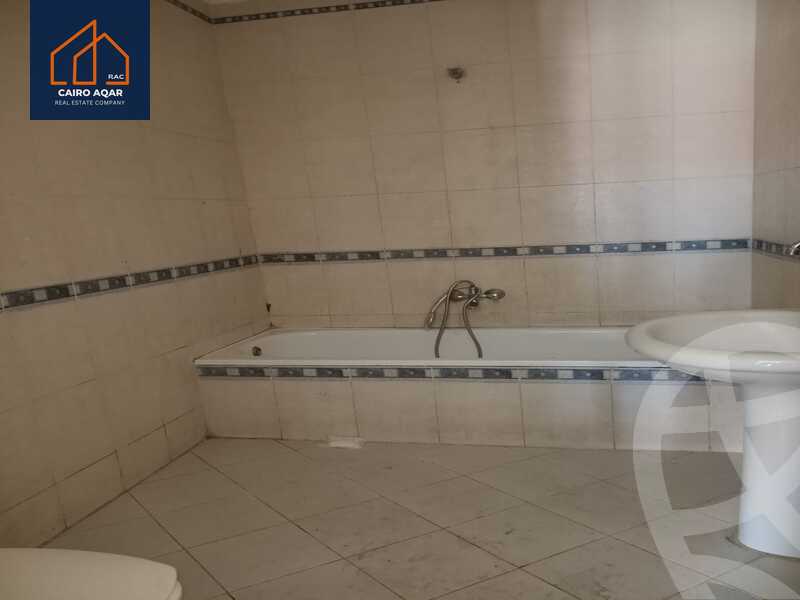 https://aqarmap.com.eg/en/listing/6228170-for-rent-cairo-new-cairo-lrhb-city-phase-4-mostafa-el-nahaas-st