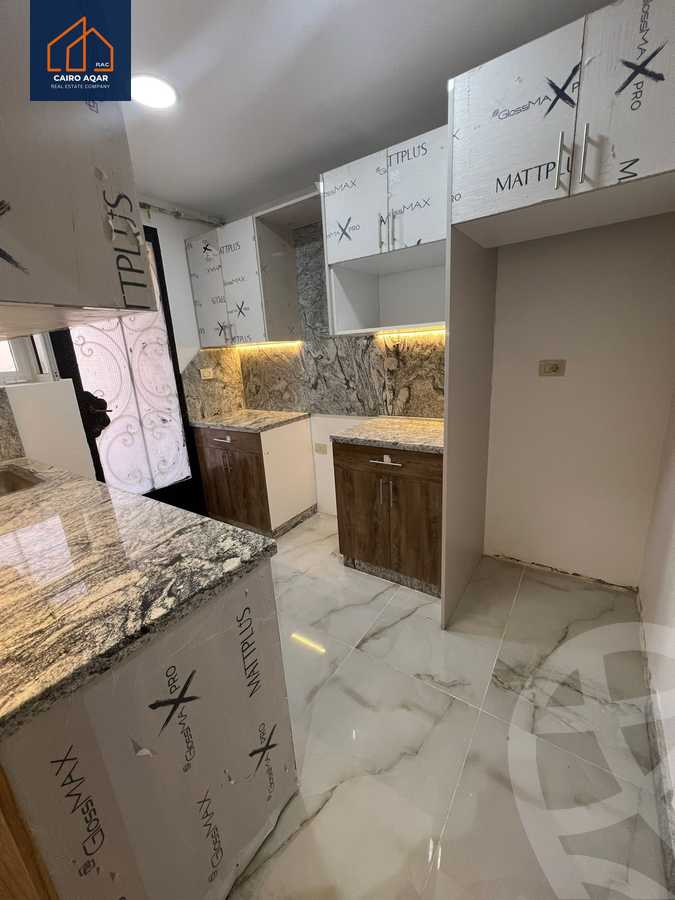 https://aqarmap.com.eg/ar/listing/6242049-for-rent-cairo-new-cairo-lrhb-city-phase-4-mohammed-farid-st