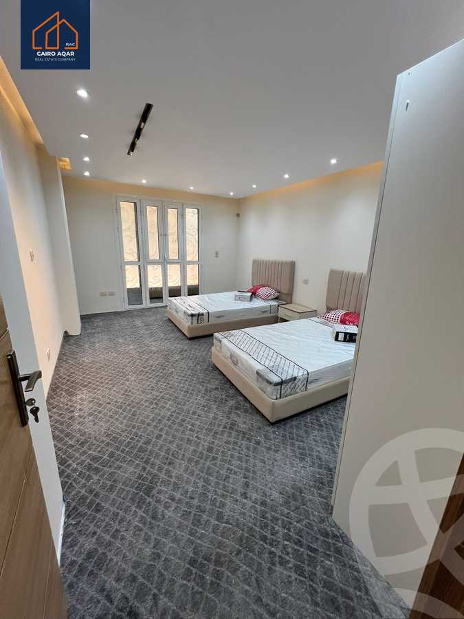 https://aqarmap.com.eg/ar/listing/6242049-for-rent-cairo-new-cairo-lrhb-city-phase-4-mohammed-farid-st