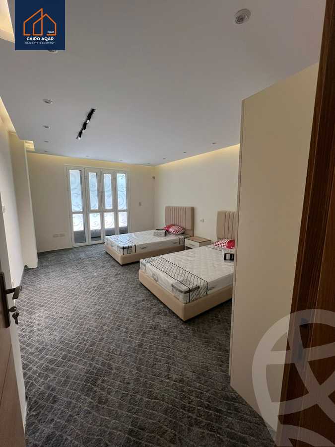 https://aqarmap.com.eg/ar/listing/6242049-for-rent-cairo-new-cairo-lrhb-city-phase-4-mohammed-farid-st