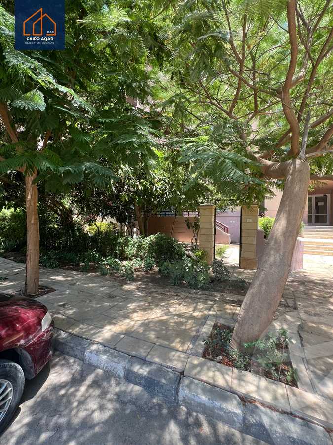 https://aqarmap.com.eg/ar/listing/6242049-for-rent-cairo-new-cairo-lrhb-city-phase-4-mohammed-farid-st