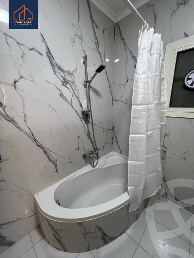 https://aqarmap.com.eg/ar/listing/6249070-for-rent-cairo-new-cairo-madinaty-lmntq-lwl-fylt-group-9