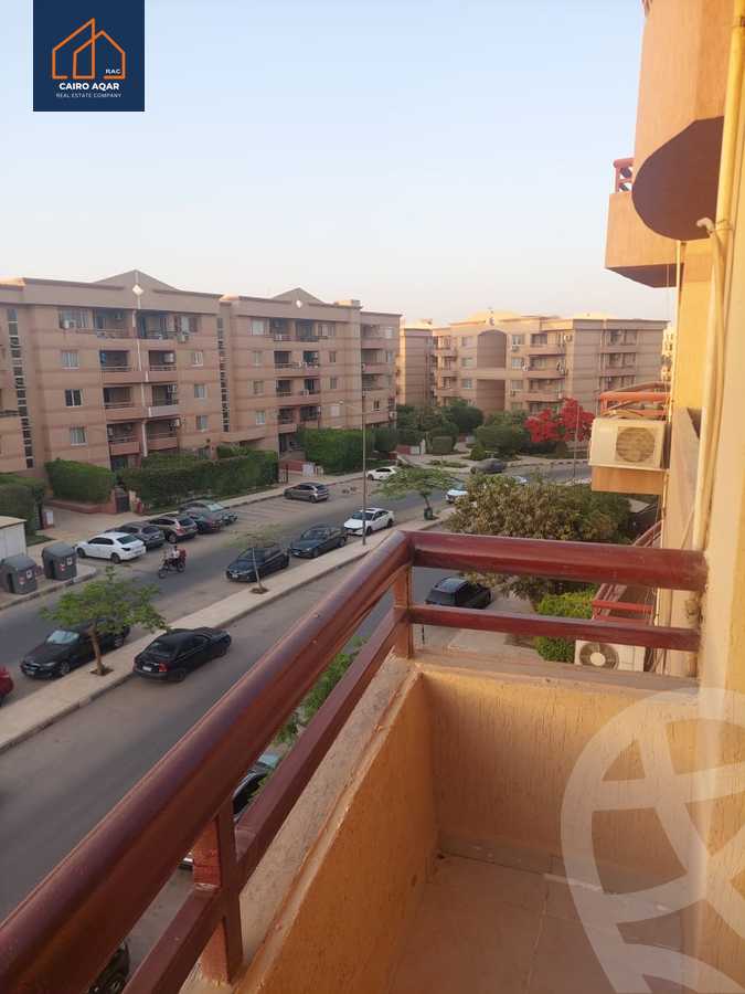 https://aqarmap.com.eg/ar/listing/6254772-for-sale-cairo-new-cairo-lrhb-city-phase-4-mohammed-farid-st