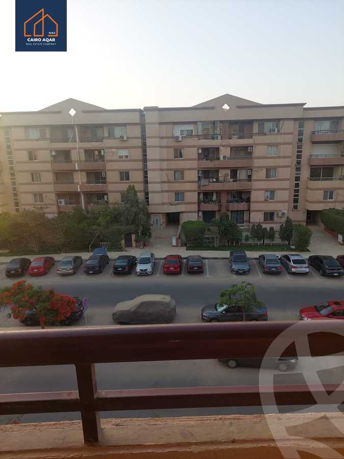https://aqarmap.com.eg/ar/listing/6254772-for-sale-cairo-new-cairo-lrhb-city-phase-4-mohammed-farid-st
