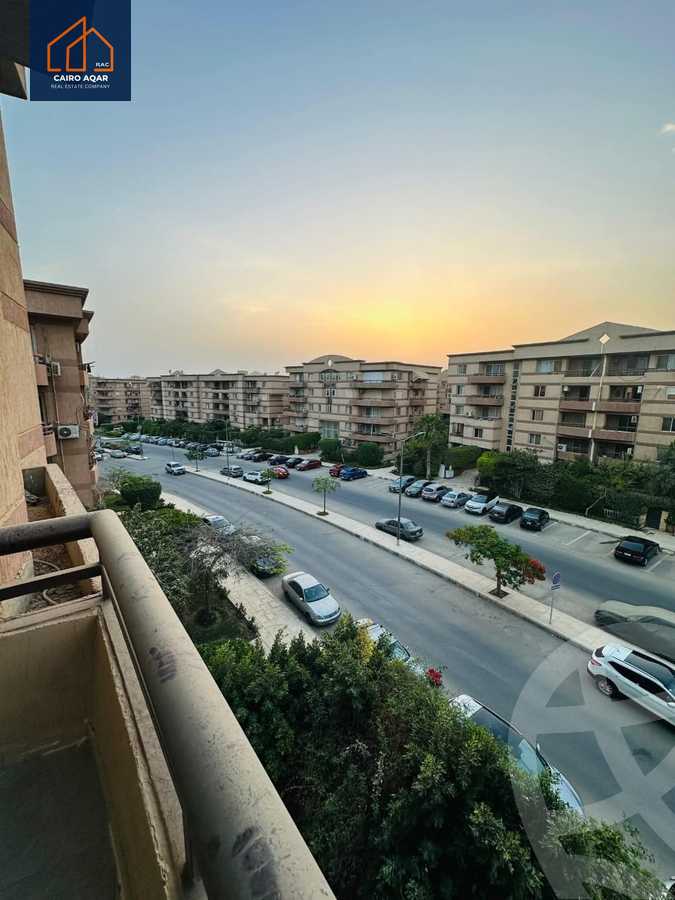 https://aqarmap.com.eg/ar/listing/6254772-for-sale-cairo-new-cairo-lrhb-city-phase-4-mohammed-farid-st