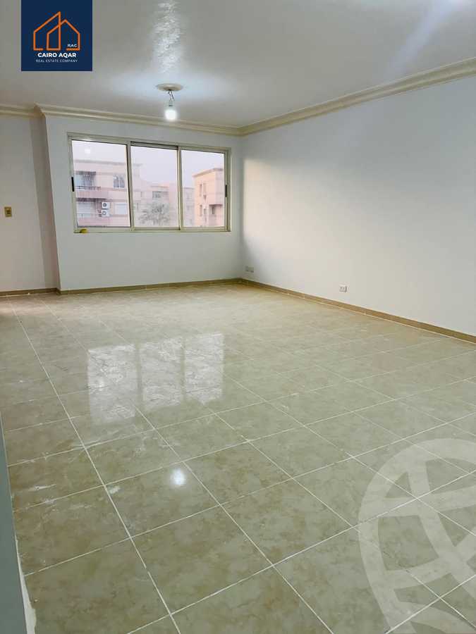 https://aqarmap.com.eg/ar/listing/6254772-for-sale-cairo-new-cairo-lrhb-city-phase-4-mohammed-farid-st