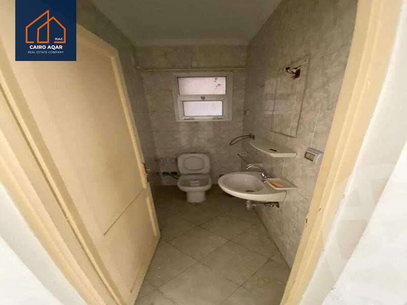 https://aqarmap.com.eg/ar/listing/6257297-for-rent-cairo-new-cairo-lrhb-city-mtdd-lrhb-phase-8