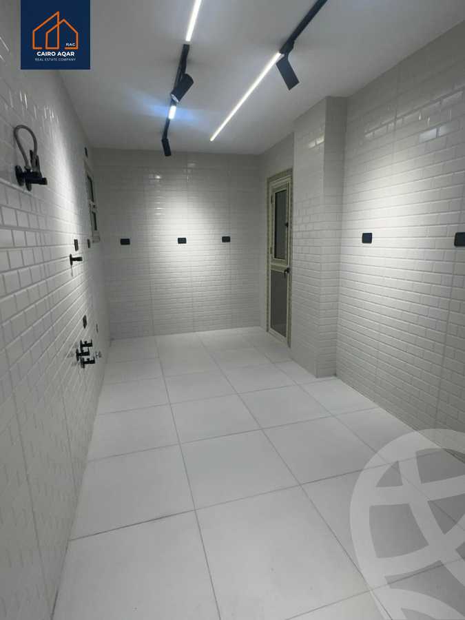 https://aqarmap.com.eg/ar/listing/6262266-for-sale-cairo-new-cairo-lrhb-city-phase-1-ahmed-rami-st