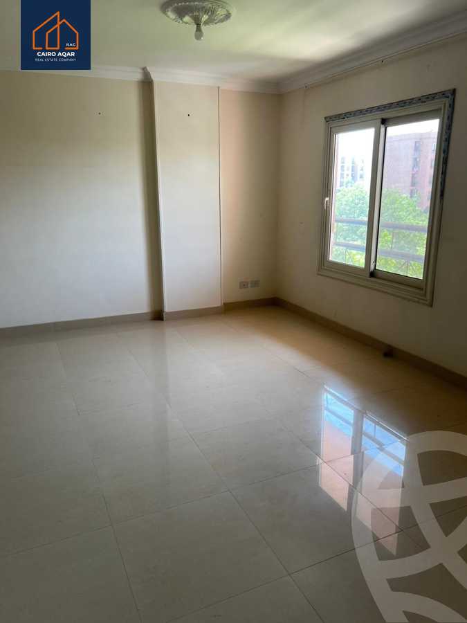 https://aqarmap.com.eg/ar/listing/6282887-for-rent-cairo-new-cairo-lrhb-city-phase-4-mohammed-farid-st