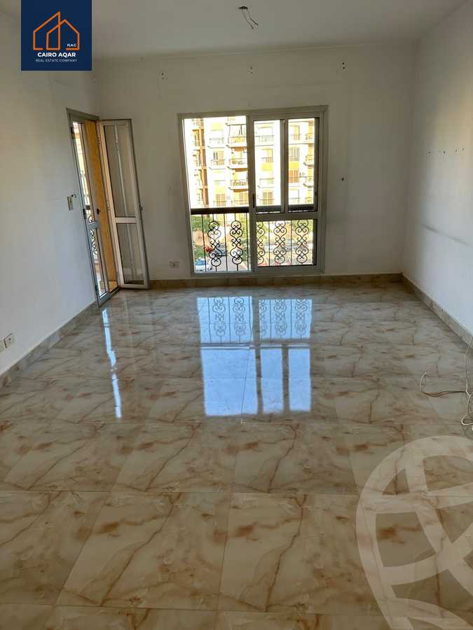 https://aqarmap.com.eg/ar/listing/6301368-for-rent-cairo-new-cairo-lrhb-city-mtdd-lrhb-phase-8