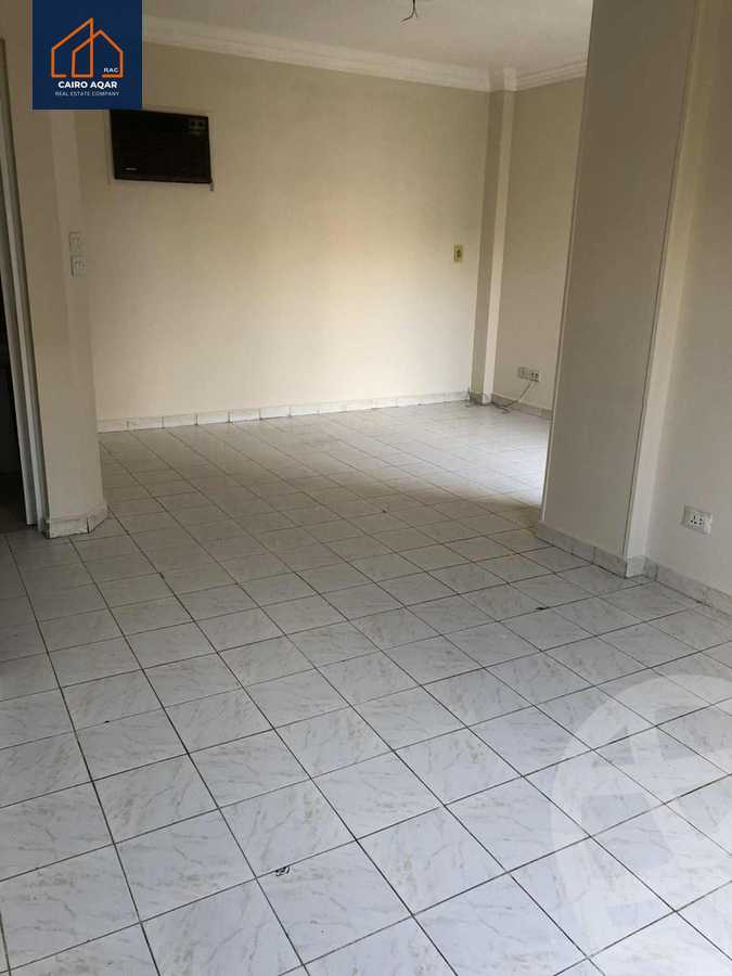 https://aqarmap.com.eg/ar/listing/6303860-for-rent-cairo-new-cairo-lrhb-city-phase-1-ahmed-rami-st