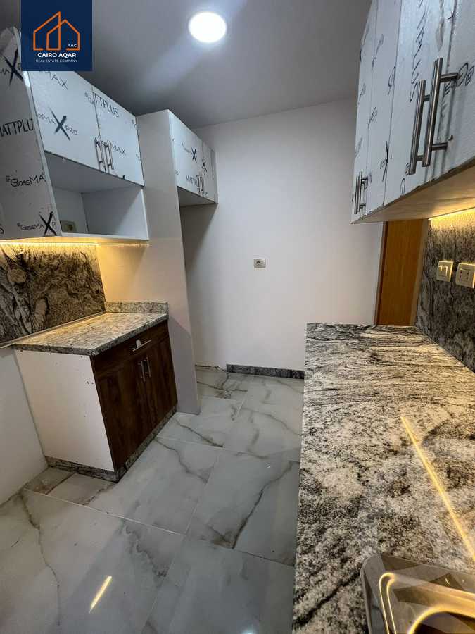 https://aqarmap.com.eg/ar/listing/6313359-for-rent-cairo-new-cairo-lrhb-city-phase-4-mohammed-farid-st