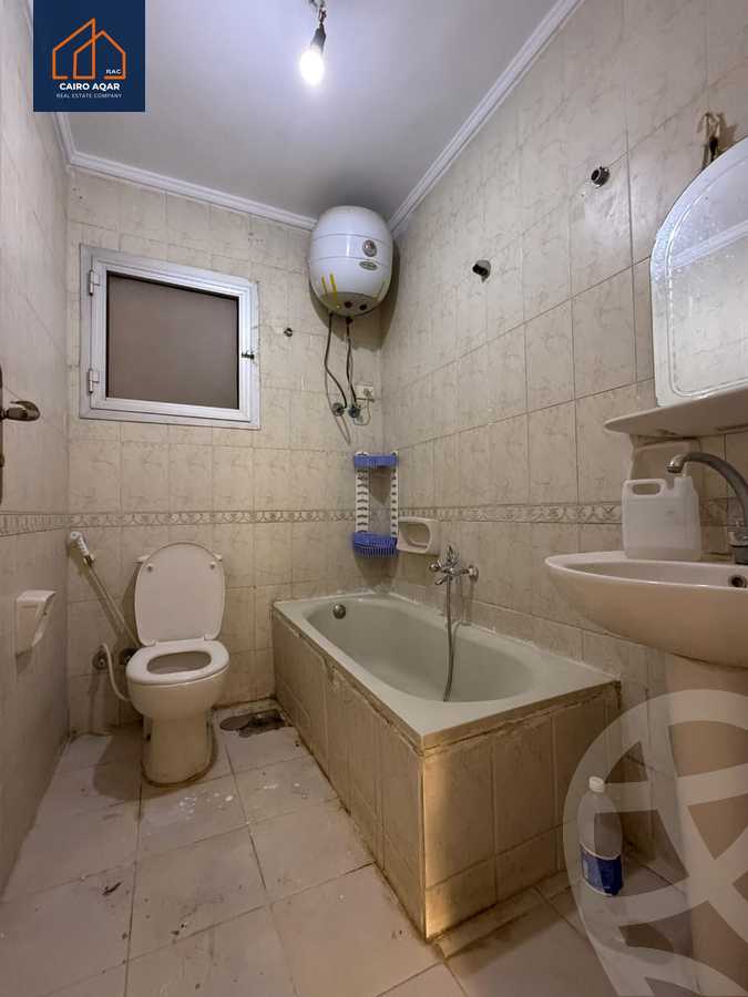 https://aqarmap.com.eg/ar/listing/6313741-for-sale-cairo-new-cairo-lrhb-city-phase-1-youssef-el-sebaey-st