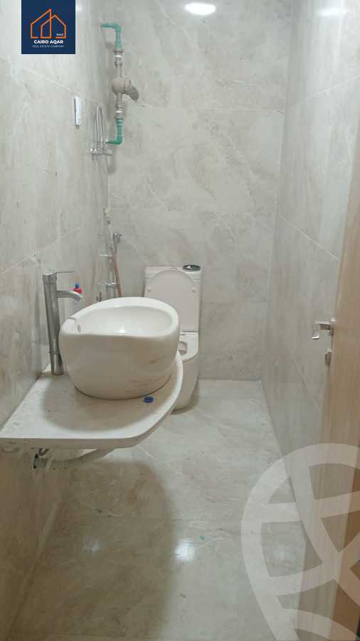 https://aqarmap.com.eg/ar/listing/6316890-for-rent-cairo-new-cairo-lrhb-city-malls-and-markets