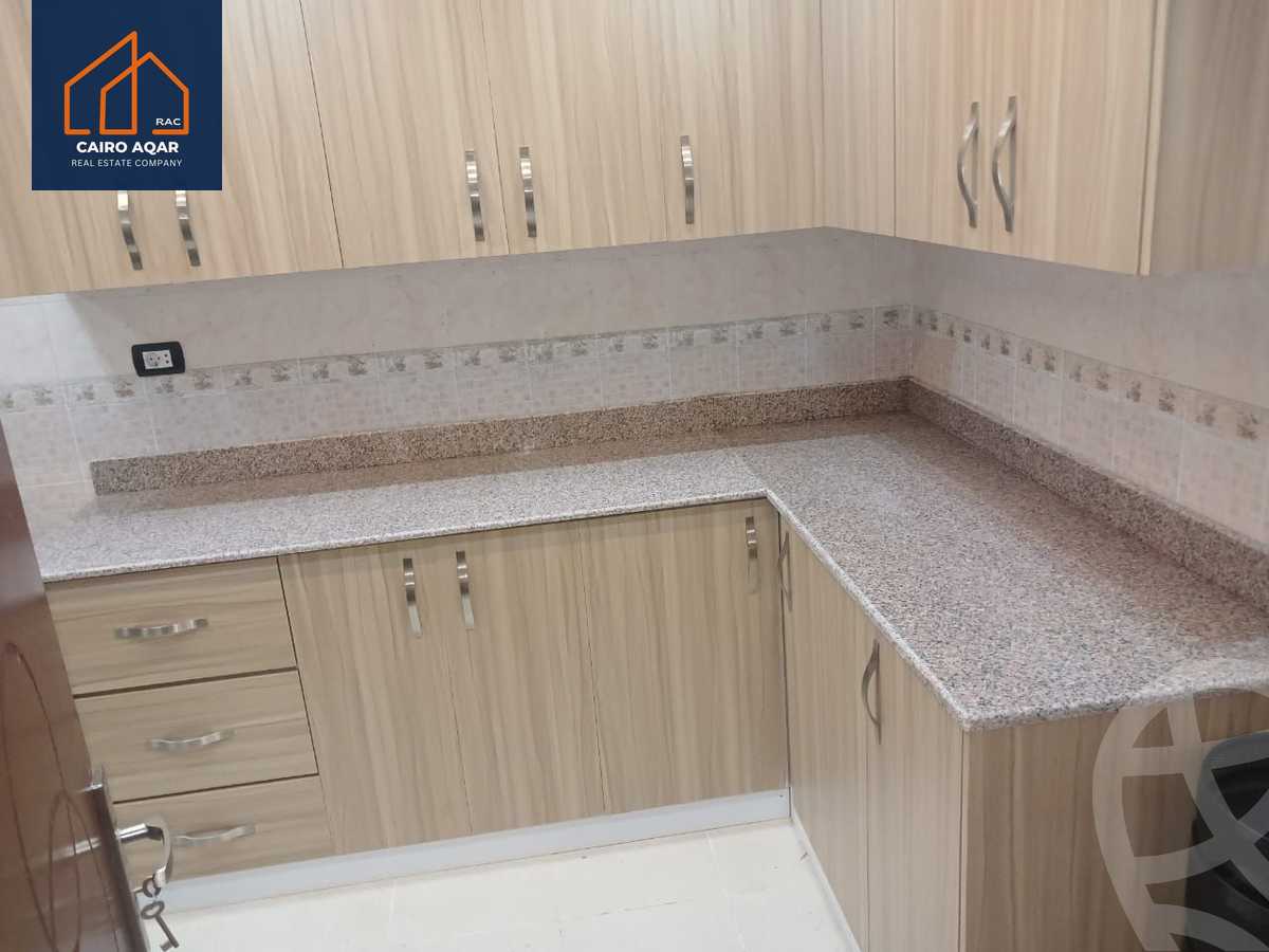 https://aqarmap.com.eg/ar/listing/6320374-for-rent-cairo-new-cairo-lrhb-city-phase-4-mohammed-farid-st