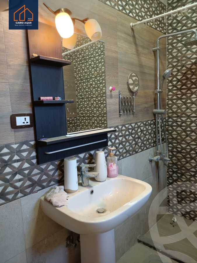 https://aqarmap.com.eg/ar/listing/6326030-for-rent-cairo-new-cairo-lrhb-city-phase-2-abou-bakr-el-sedeek-st