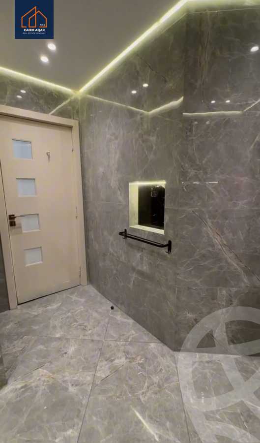 https://aqarmap.com.eg/ar/listing/6326137-for-rent-cairo-new-cairo-lrhb-city-phase-5-ibn-al-nafees-st