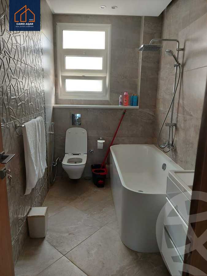 https://aqarmap.com.eg/en/listing/6332316-for-sale-cairo-new-cairo-lrhb-city-phase-2-shr-tl-t-mstfy