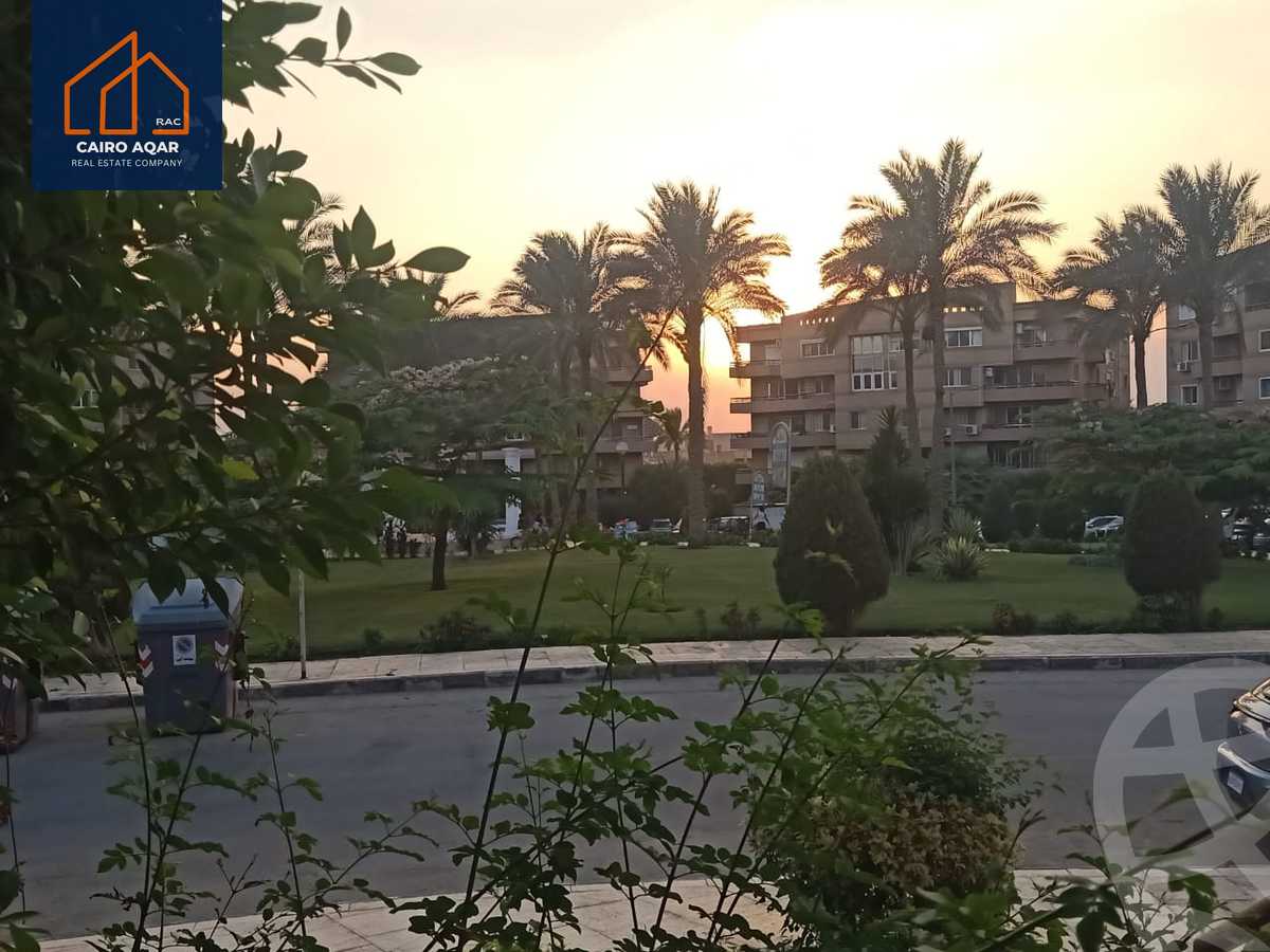 https://aqarmap.com.eg/ar/listing/6332103-for-rent-cairo-new-cairo-lrhb-city-phase-4-mohammed-farid-st