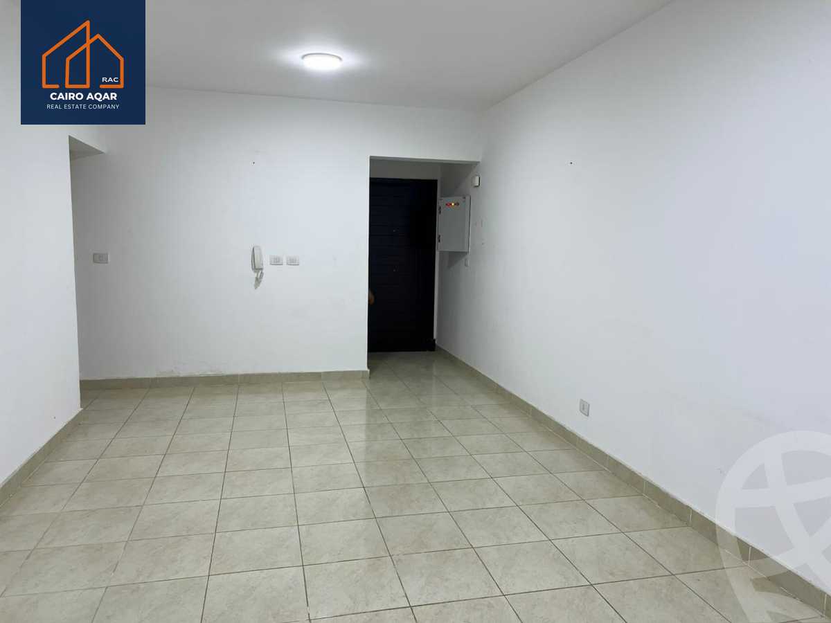 https://aqarmap.com.eg/en/listing/6338227-for-rent-cairo-new-cairo-lrhb-city-phase-7