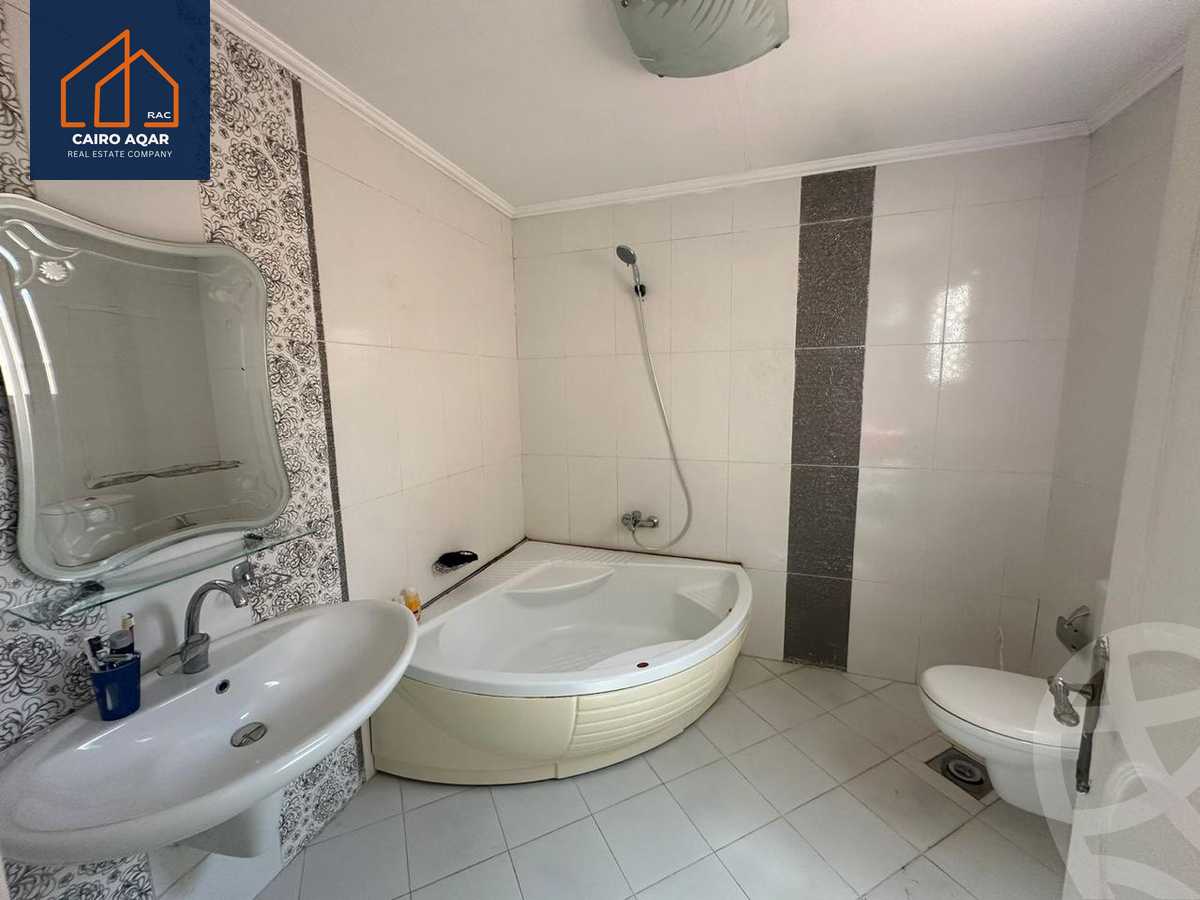 https://aqarmap.com.eg/ar/listing/6338308-for-rent-cairo-new-cairo-lrhb-city-phase-1-tharwat-abaza-st