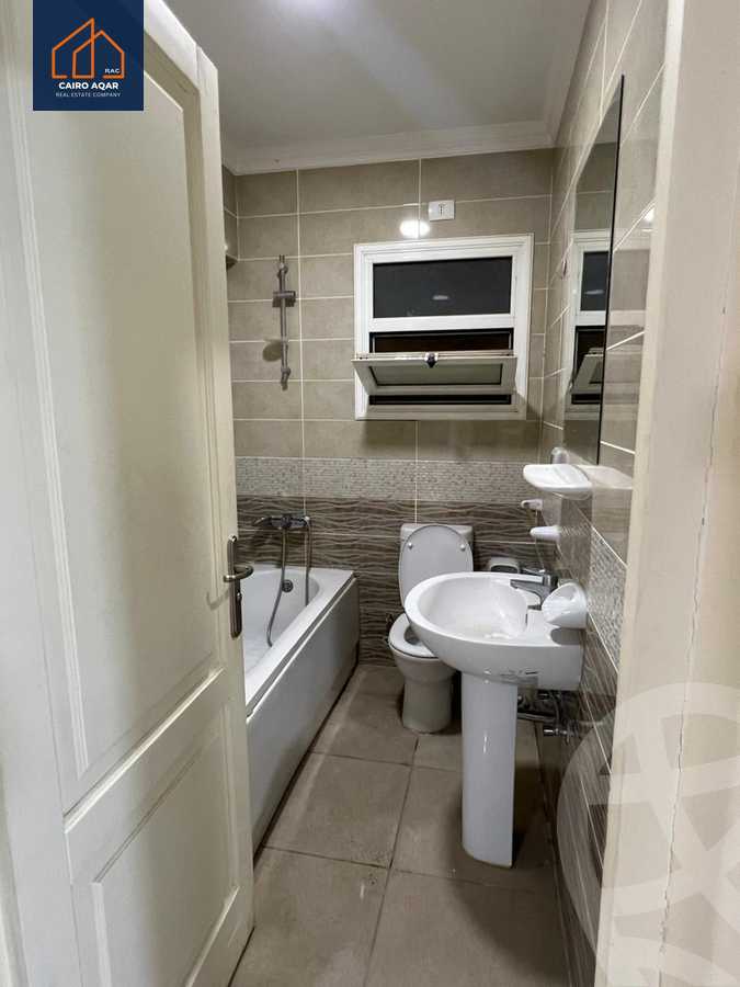 https://aqarmap.com.eg/en/listing/6339601-for-sale-cairo-new-cairo-lrhb-city-mtdd-lrhb-phase-7