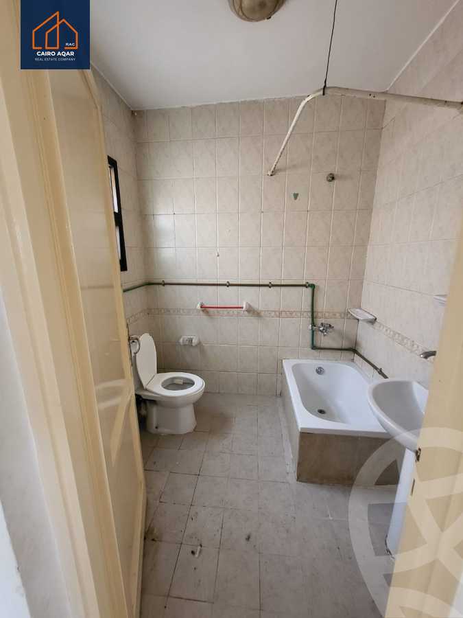 https://aqarmap.com.eg/ar/listing/6342984-for-rent-cairo-new-cairo-lrhb-city-phase-5-talaat-mostafa-st