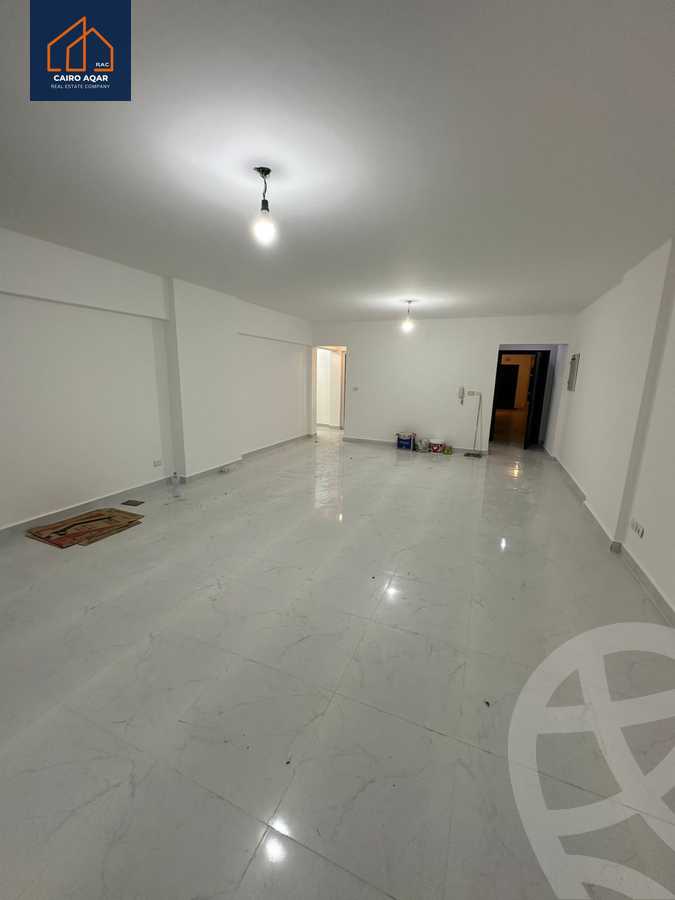 https://aqarmap.com.eg/ar/listing/6347027-for-rent-cairo-new-cairo-lrhb-city-phase-8