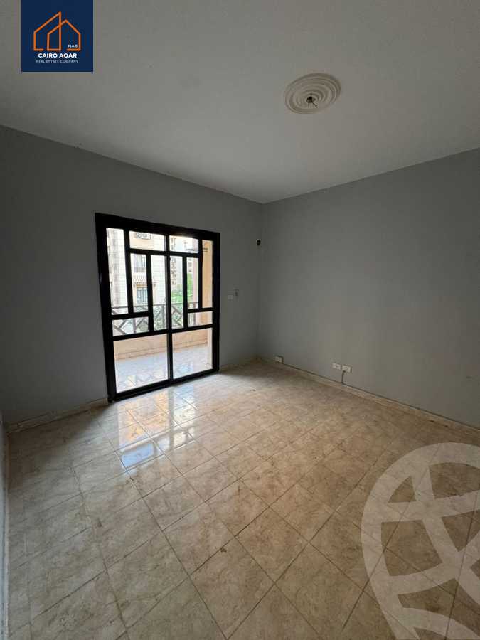 https://aqarmap.com.eg/ar/listing/6351171-for-rent-cairo-new-cairo-lrhb-city-phase-5-talaat-mostafa-st