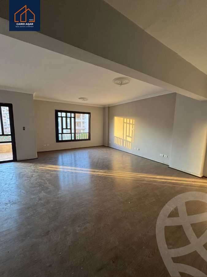 https://aqarmap.com.eg/ar/listing/6351171-for-rent-cairo-new-cairo-lrhb-city-phase-5-talaat-mostafa-st