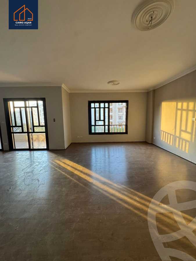 https://aqarmap.com.eg/ar/listing/6351171-for-rent-cairo-new-cairo-lrhb-city-phase-5-talaat-mostafa-st