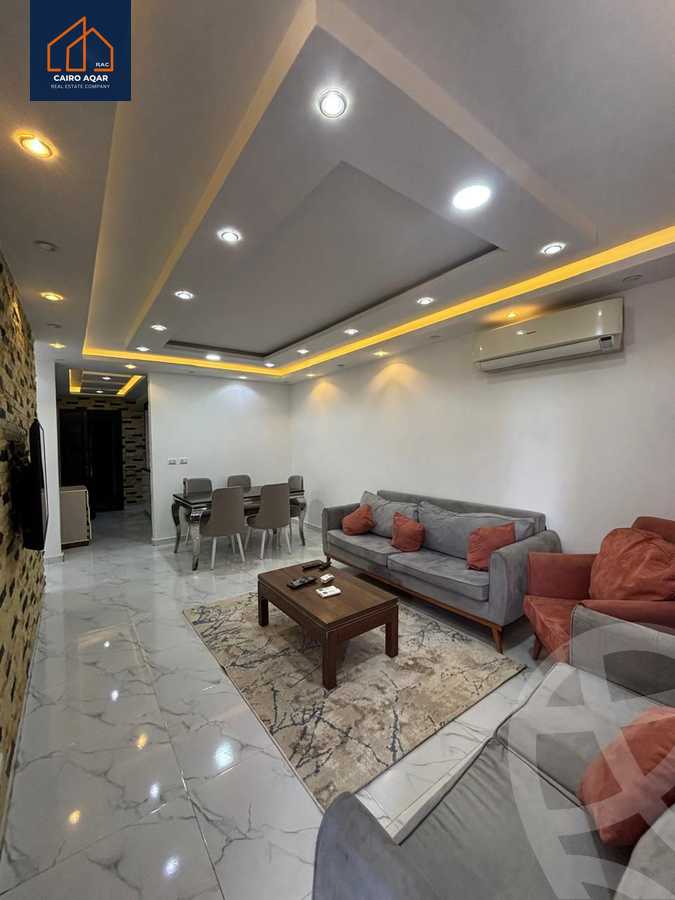 https://aqarmap.com.eg/ar/listing/6351775-for-sale-cairo-new-cairo-lrhb-city-phase-4-mohammed-farid-st