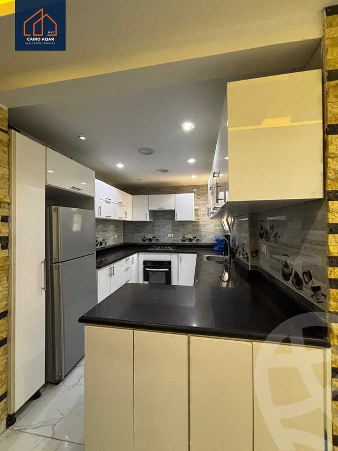 https://aqarmap.com.eg/ar/listing/6351775-for-sale-cairo-new-cairo-lrhb-city-phase-4-mohammed-farid-st