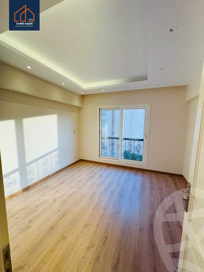 https://aqarmap.com.eg/en/listing/6354374-for-sale-cairo-new-cairo-lrhb-city-mtdd-lrhb-phase-7