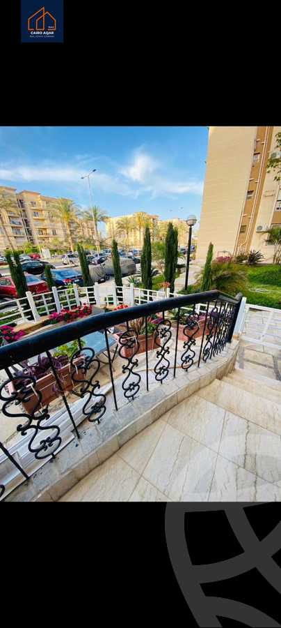 https://aqarmap.com.eg/ar/listing/6382128-for-rent-cairo-new-cairo-lrhb-city-phase-8