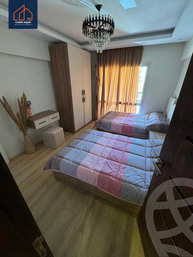 https://aqarmap.com.eg/ar/listing/6382179-for-rent-cairo-new-cairo-lrhb-city-phase-8