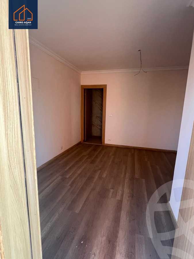 https://aqarmap.com.eg/en/listing/6525407-for-sale-cairo-new-cairo-lrhb-city-mtdd-lrhb-phase-9