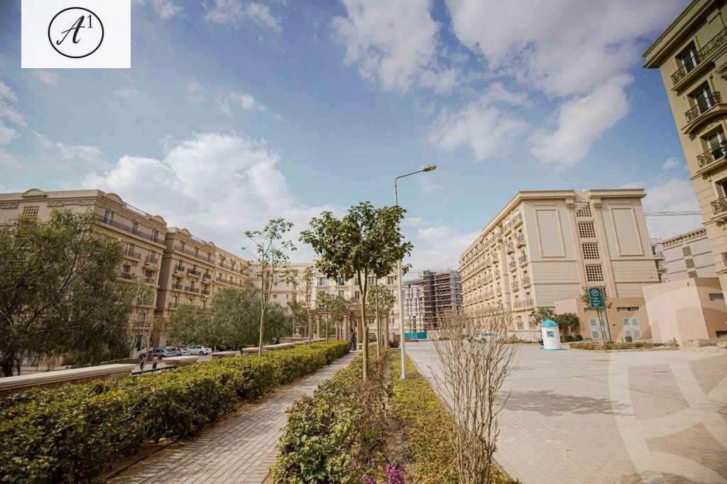 https://aqarmap.com.eg/ar/listing/3671950-for-sale-cairo-new-cairo-compounds-hyde-park