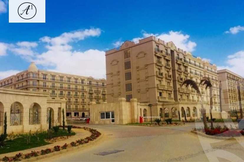 https://aqarmap.com.eg/ar/listing/3671974-for-sale-cairo-new-cairo-compounds-hyde-park