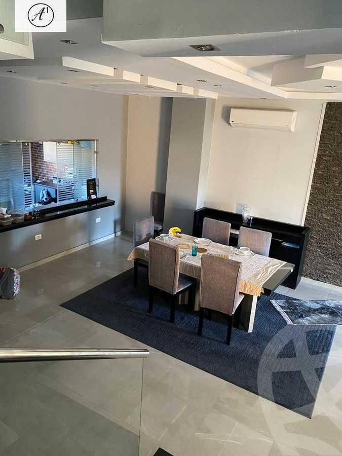 https://aqarmap.com.eg/ar/listing/3951159-for-sale-cairo-el-sheikh-zayed-city-compounds-in-sheikh-zayed-royal-meadows