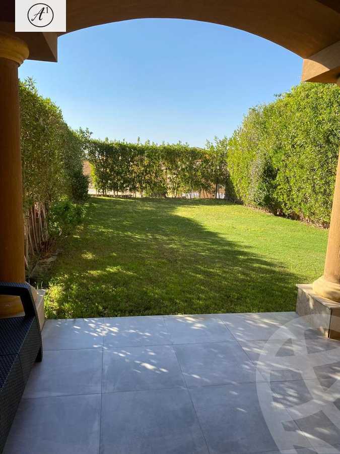 https://aqarmap.com.eg/ar/listing/3951159-for-sale-cairo-el-sheikh-zayed-city-compounds-in-sheikh-zayed-royal-meadows