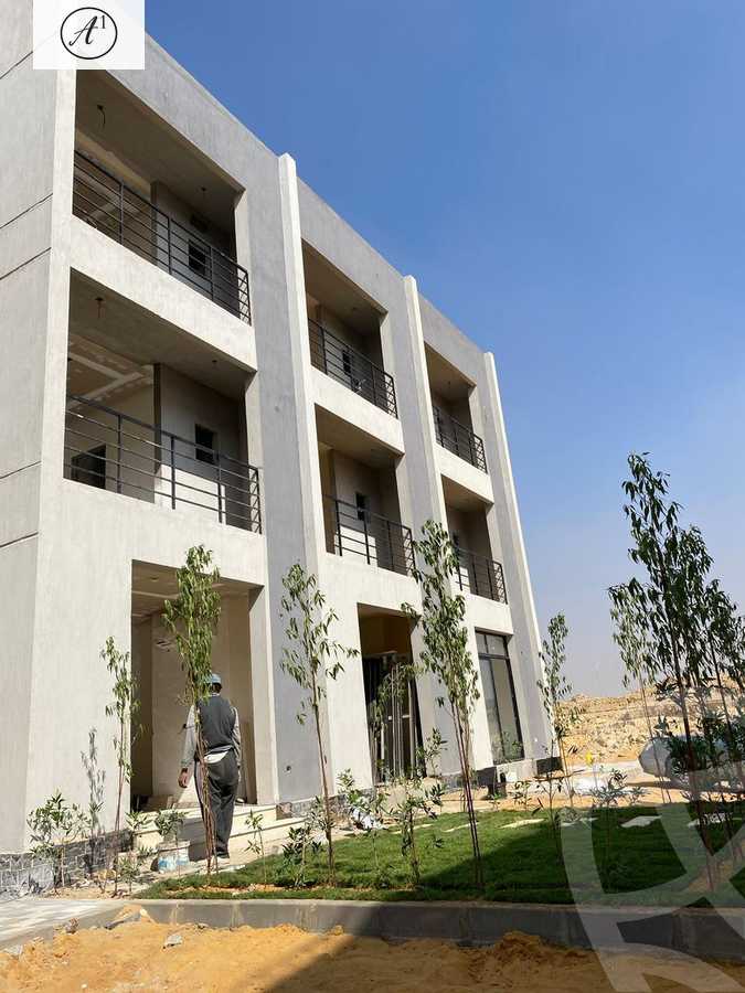https://aqarmap.com.eg/ar/listing/4312153-for-sale-cairo-new-cairo-lmstqbl-syty-compounds-kmbwnd-mwnty-nbwlywny-rybwrtj-l-qry