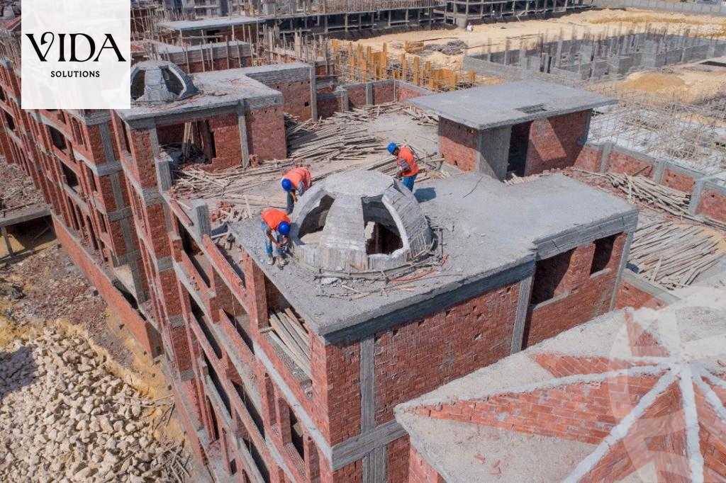 https://aqarmap.com.eg/ar/listing/5409365-for-sale-cairo-new-cairo-compounds-rock-vera