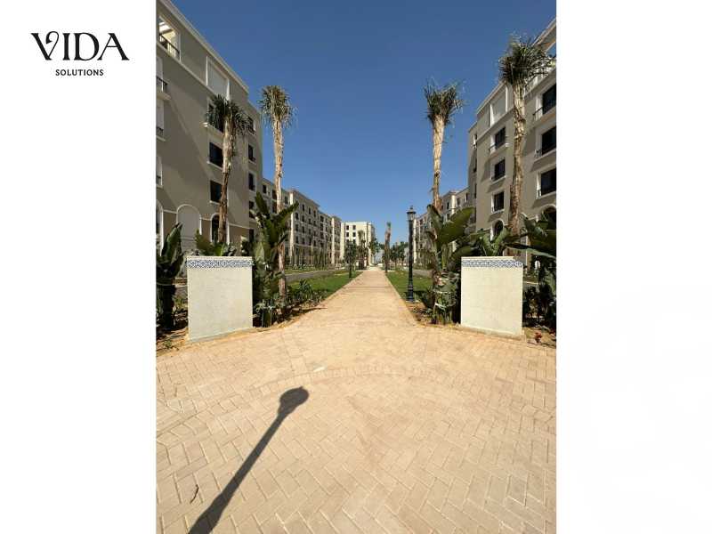 https://aqarmap.com.eg/en/listing/4241537-for-sale-cairo-el-sheikh-zayed-city-compounds-kmbwnd-fyldj-wyst-dr-llttwyr