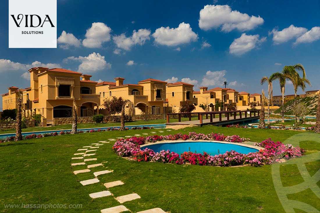 https://aqarmap.com.eg/en/listing/4604871-for-sale-cairo-el-sheikh-zayed-city-compounds-in-sheikh-zayed-royal-meadows