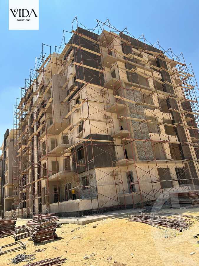 https://aqarmap.com.eg/ar/listing/5020812-for-sale-cairo-el-sheikh-zayed-city-green-revolution