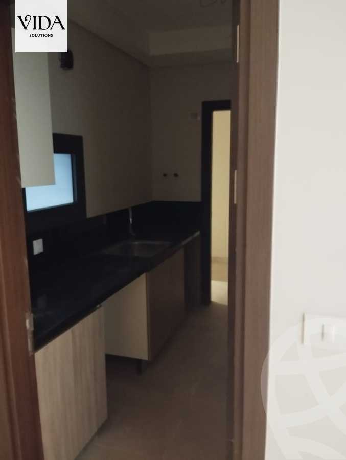 https://aqarmap.com.eg/en/listing/5289992-for-sale-cairo-el-sheikh-zayed-city-compounds-zyd-wr-llttwyr-park-towers-zed-el-sheikh-zayed-compound