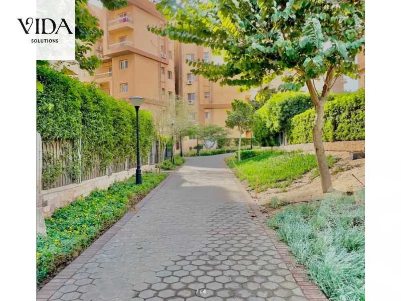 https://aqarmap.com.eg/en/listing/5299579-for-sale-cairo-6th-of-october-hadaeq-october-kmbwnd-fy-hdyq-ktwbr-ashgar-city