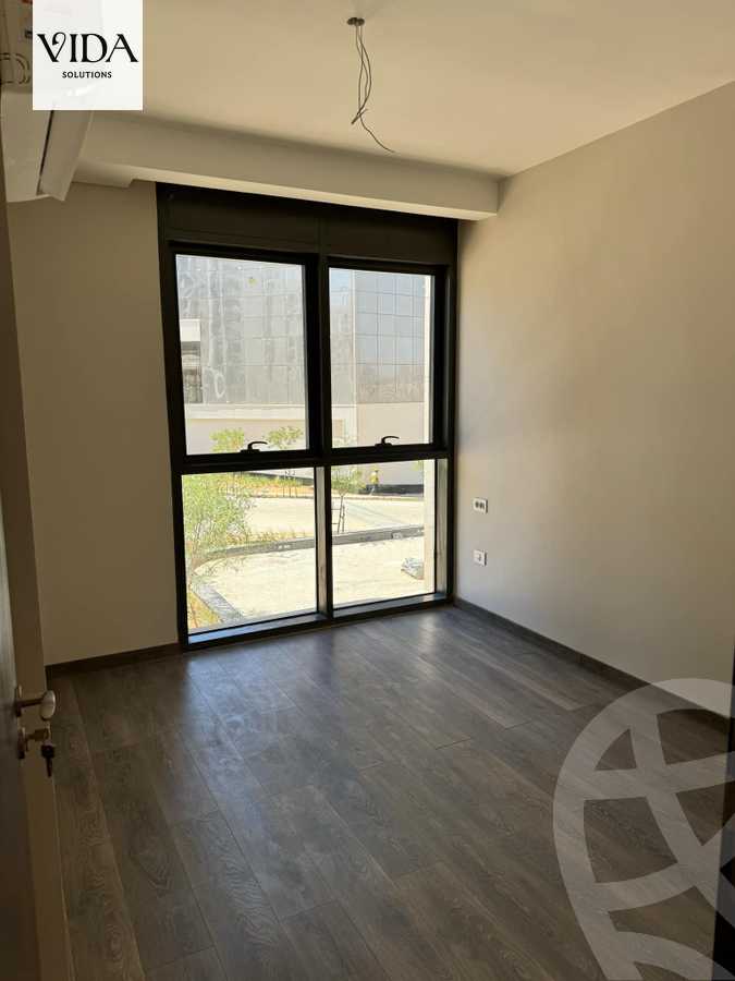 https://aqarmap.com.eg/en/listing/5393300-for-sale-cairo-el-sheikh-zayed-city-compounds-zyd-wr-llttwyr-park-towers-zed-el-sheikh-zayed-compound